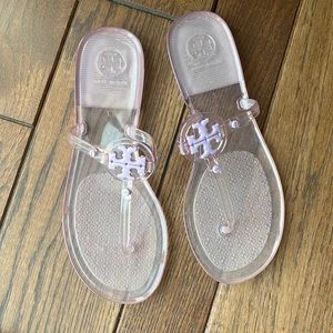 Lilac Tory Burch jelly sandal